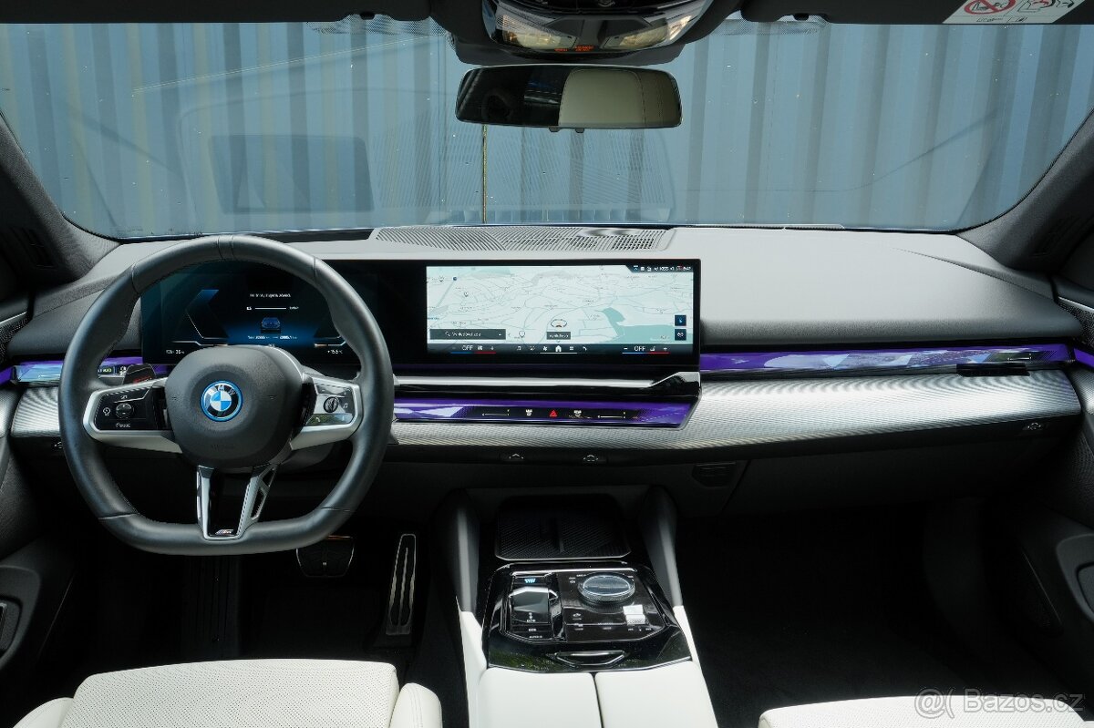 BMW i5 G60 290 kW B&W, Ventilace,Tažné - 10