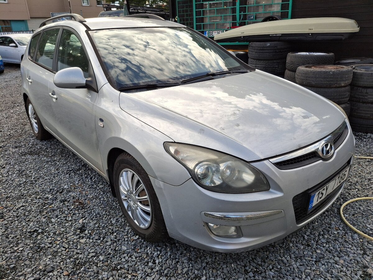 Hyundai i30 diesel 85kW 6 rychlostní Kombi - 10