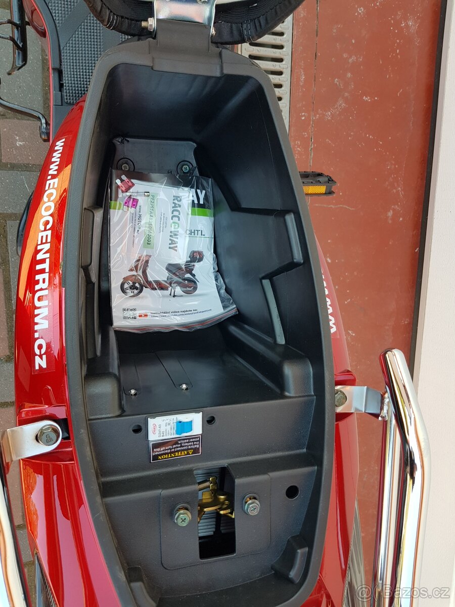 Elektrický moped E-Fichtl Racceway, 20 Ah, bez řidičáku - 10