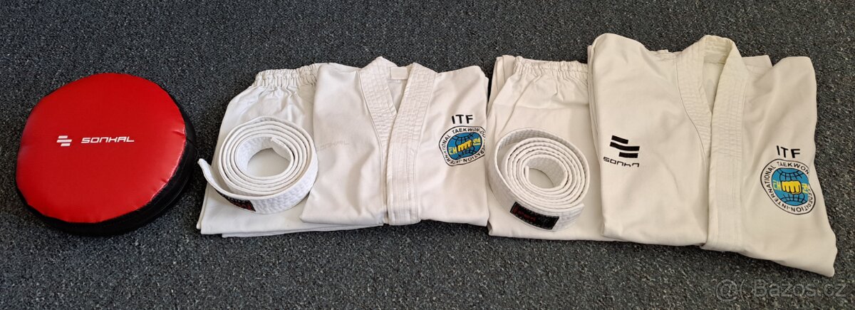 2x Taekwon-Do dobok a lapa - 10