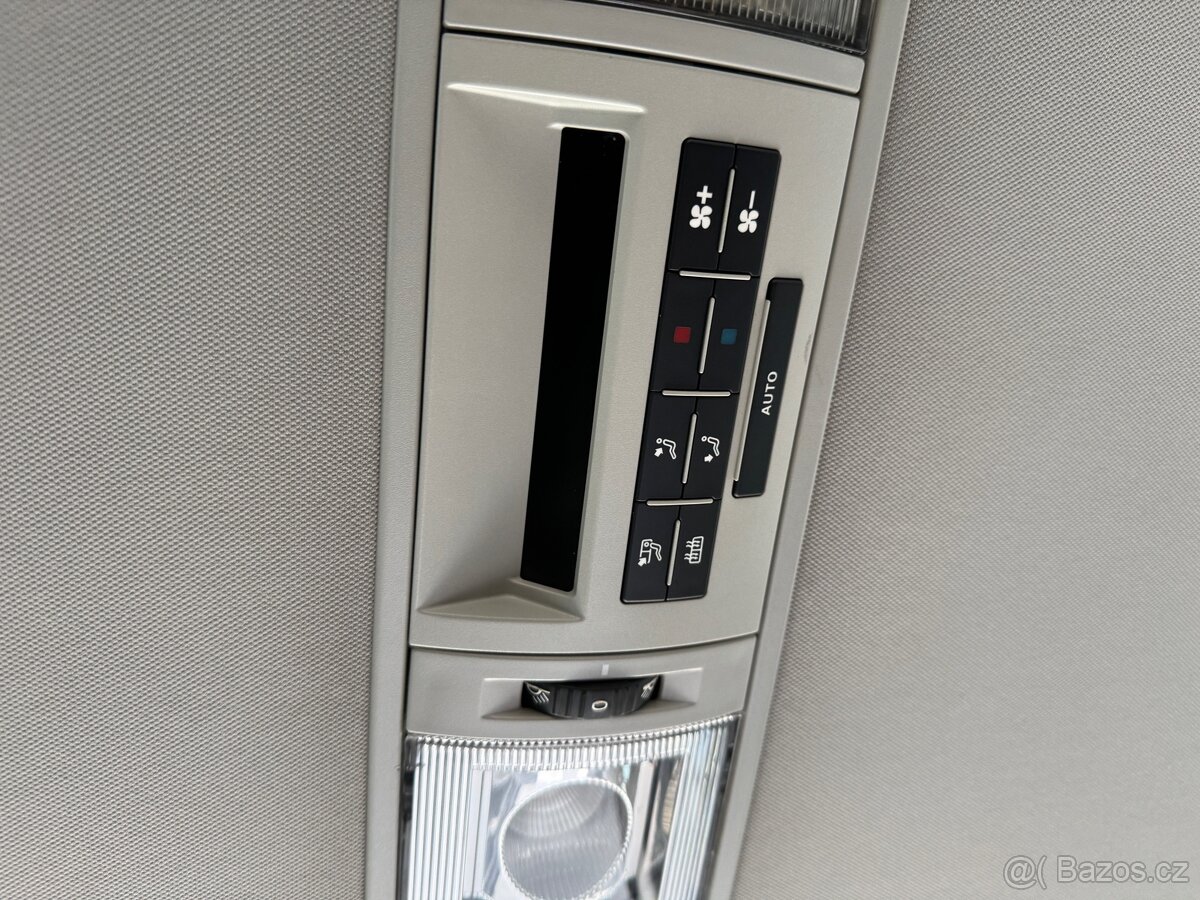 Vw Multivan T5 2.0 132KW, DSG 7 míst, Webasto - 10