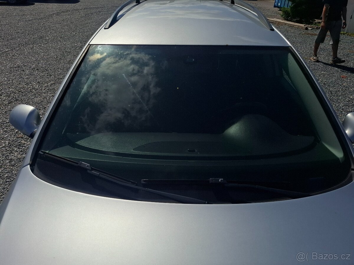 Prodám jako celek VW PASSAT B6 combi LA7W - 10