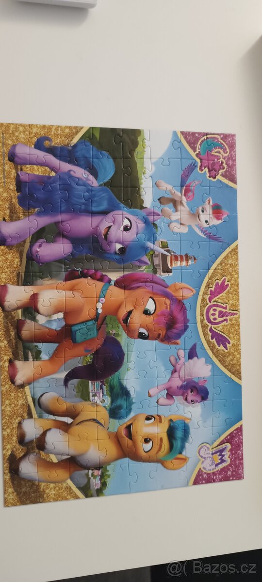 Různé hračky - 10