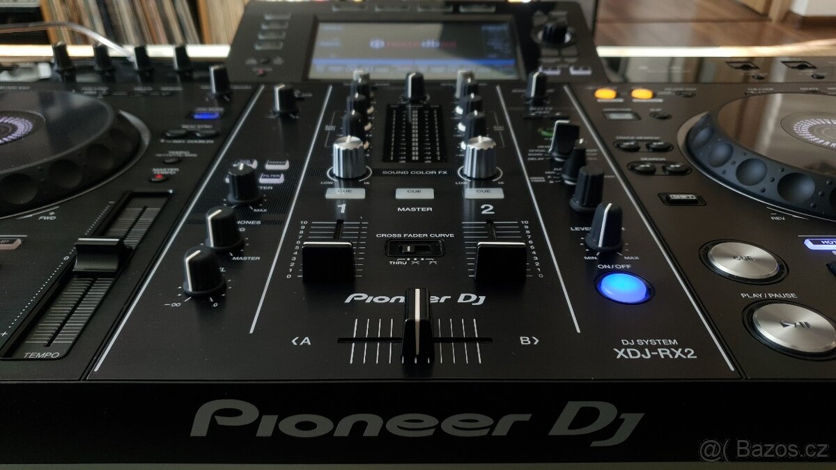 Pioneer XDJ-RX2 - 10