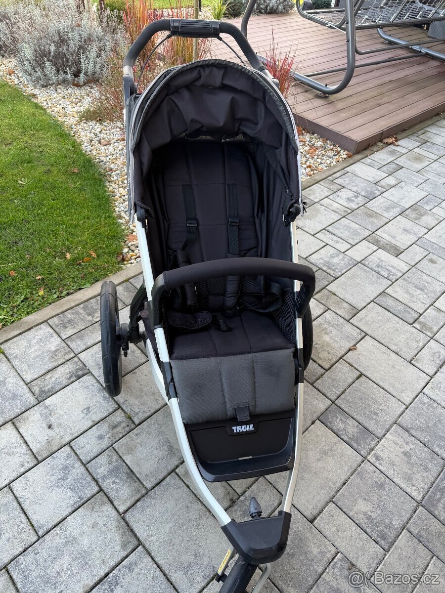 Thule Urban Glide 2 + korbička - skvělý stav - 10