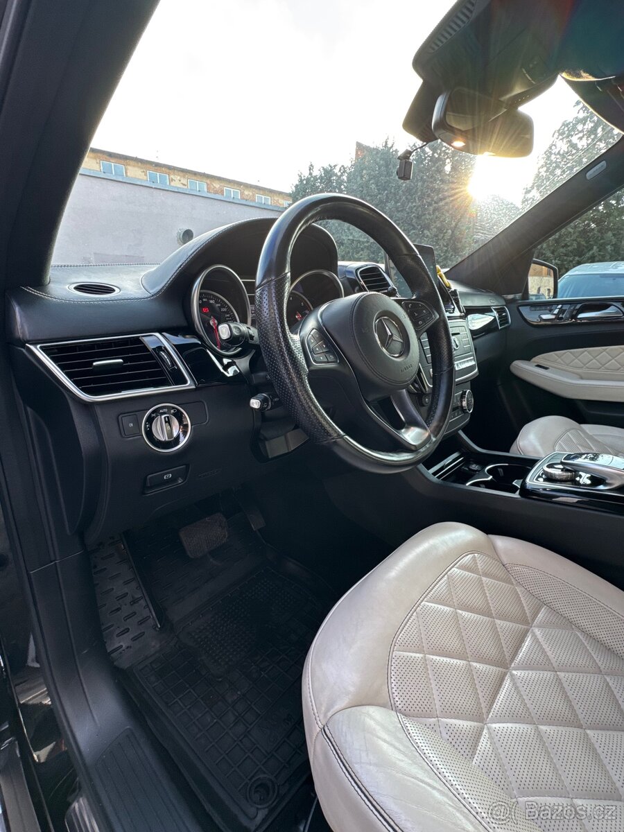 Mercedes-Benz GLS 350d 4MATIC - 10