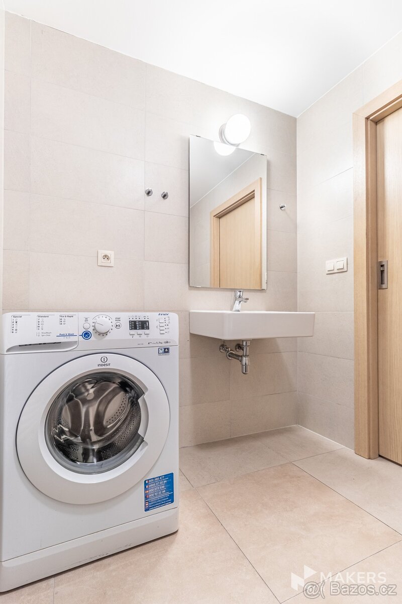 Pronájem útulného bytu 2+1 45 m², Praha 5 - Košíře, Vrchlick - 10