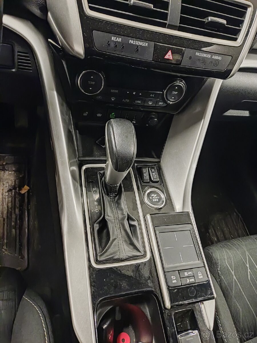 Prodám Mitsubishi eclipse CROSS 2.2 did 4x4 - 10