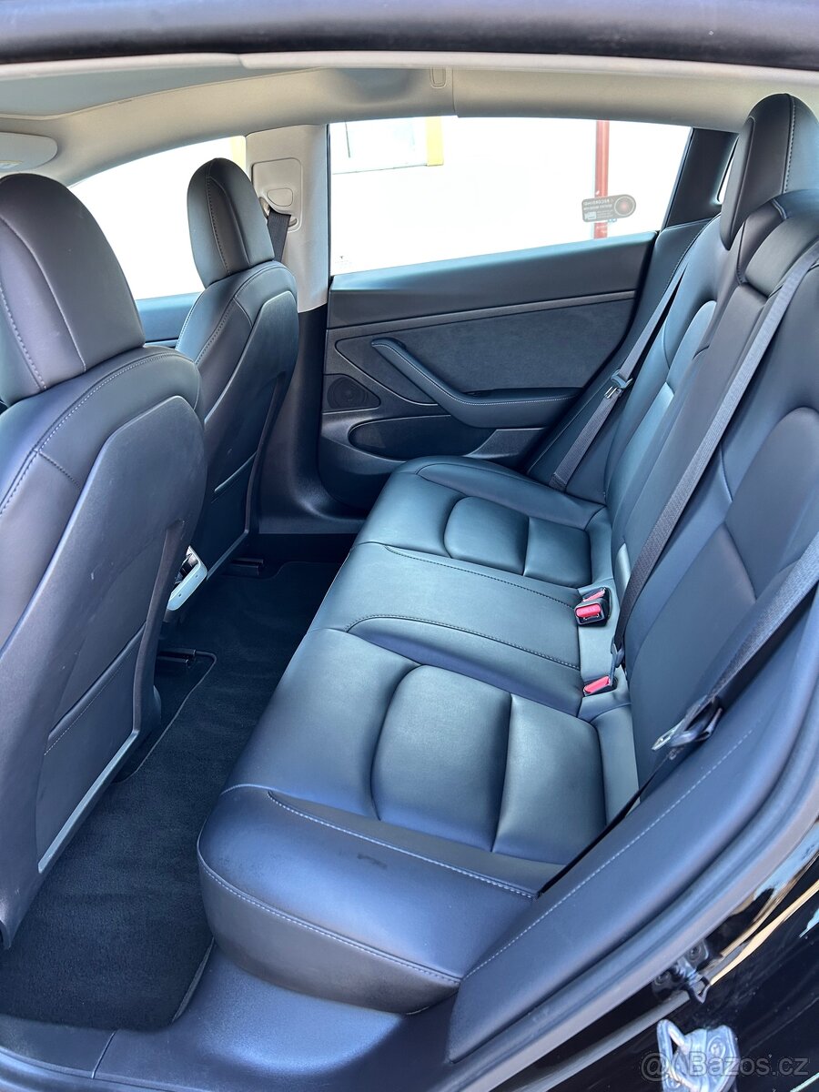 TESLA MODEL 3 110.500 km refresh matrix - 10