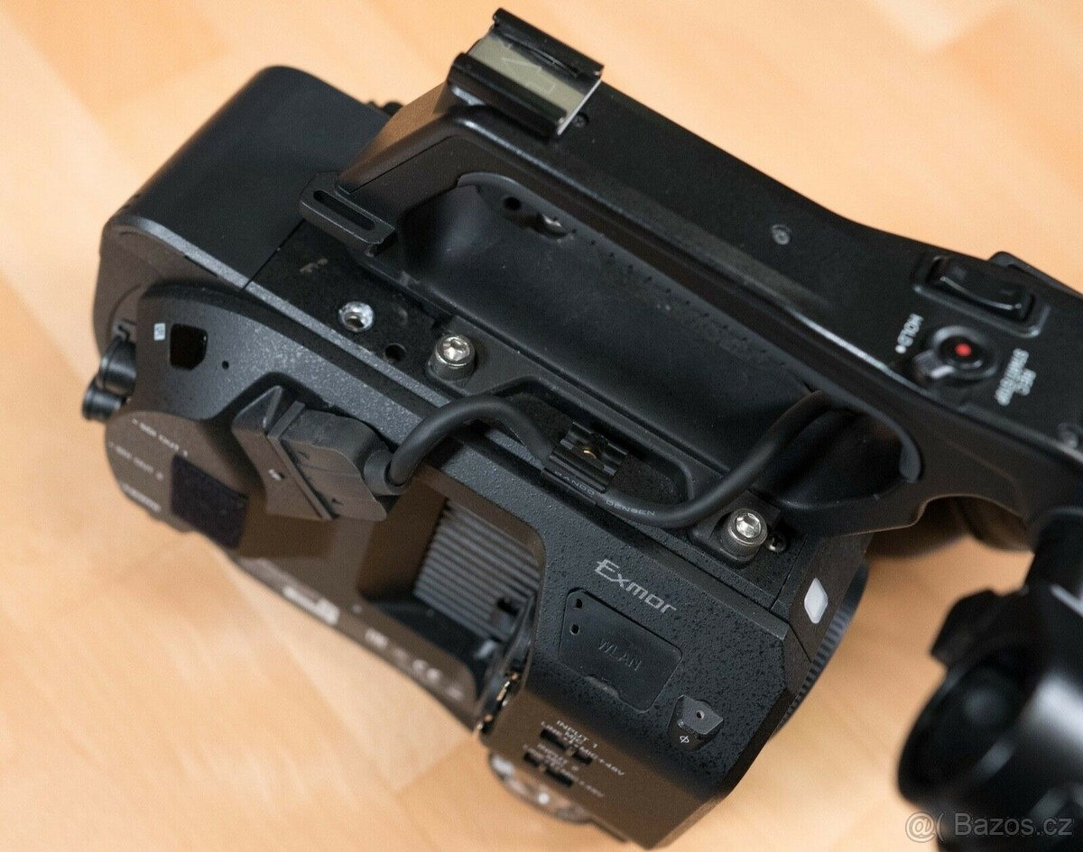 Videokamera Sony PXW-FS7 - černá, pouze 348 hodin - 10