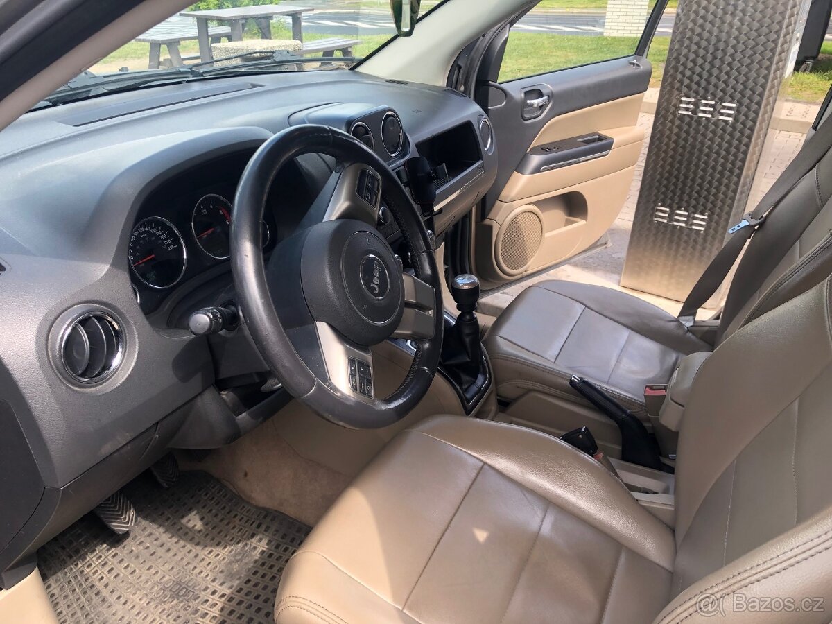 Prodám JEEP COMPASS 2,2 CRD - 10