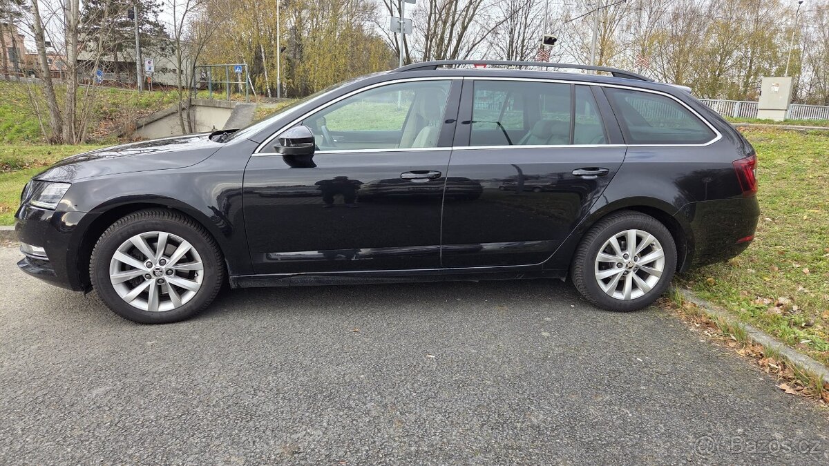Škoda Octavia, Elegant 2,0 110 kW - 10