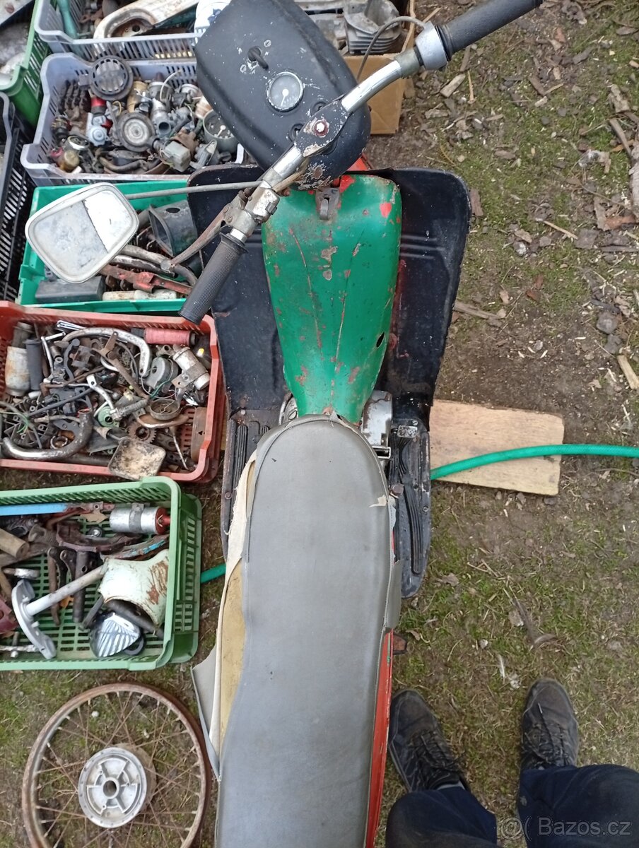 Jawa 50 pionýr+dily - 10