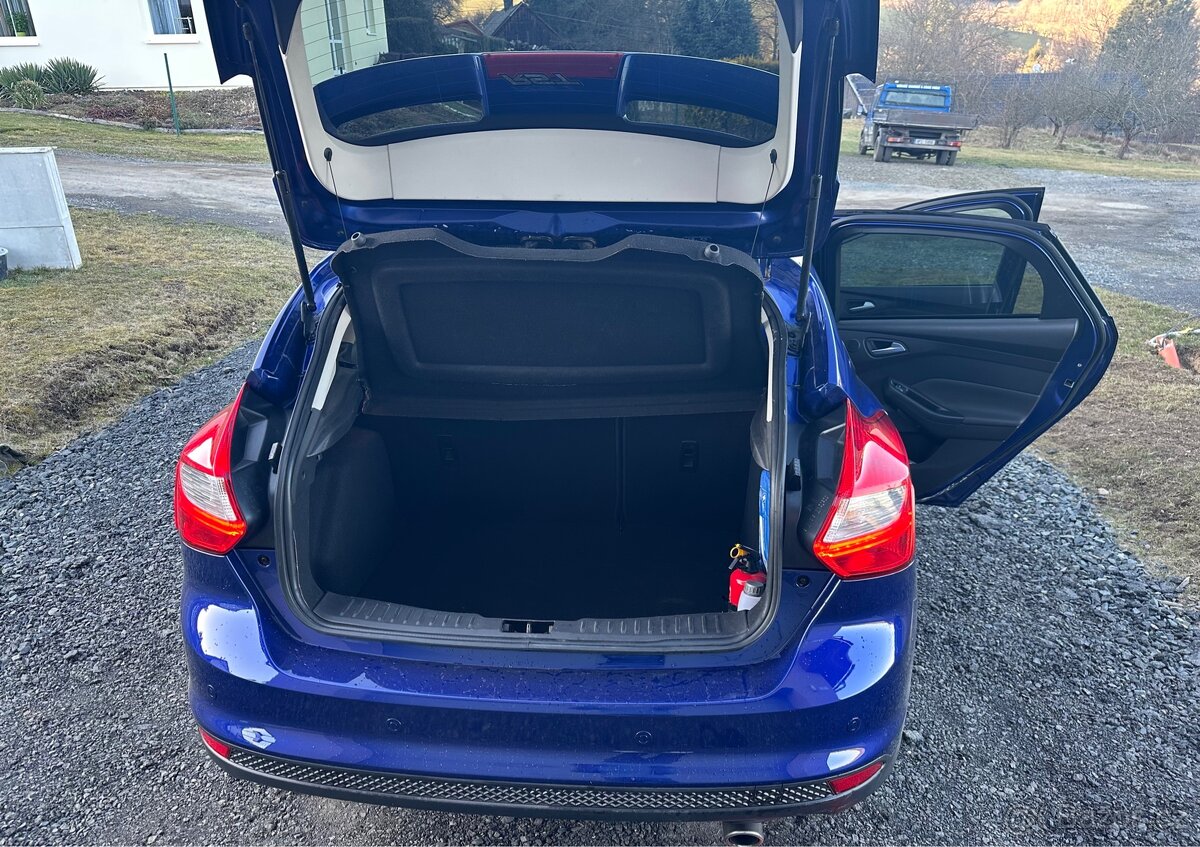 Ford Focus - 10