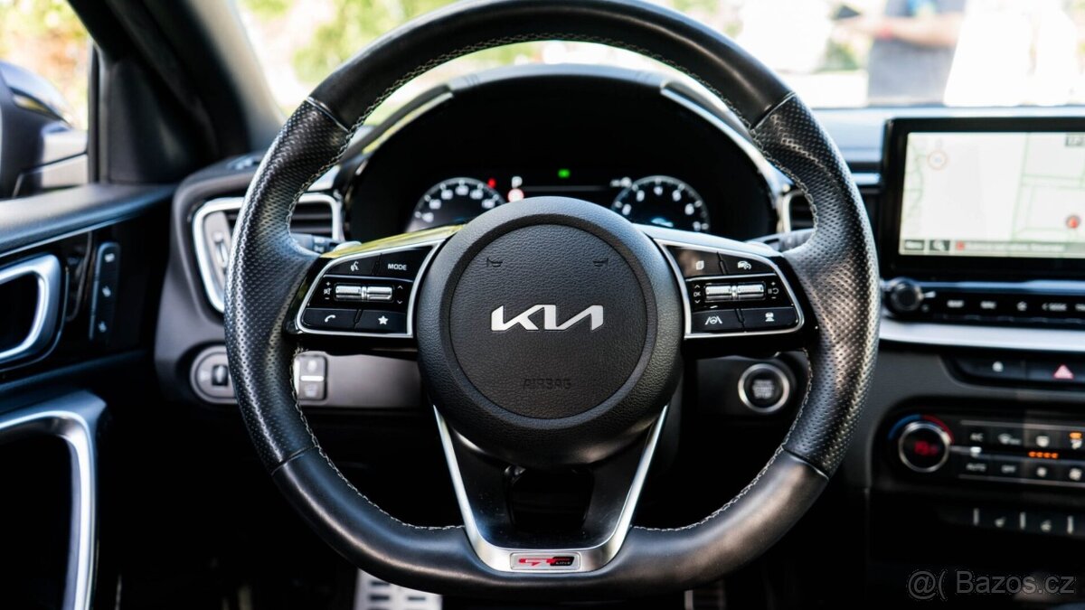 Kia Ceed SW 1.5 T-GDi GT-Line - 10