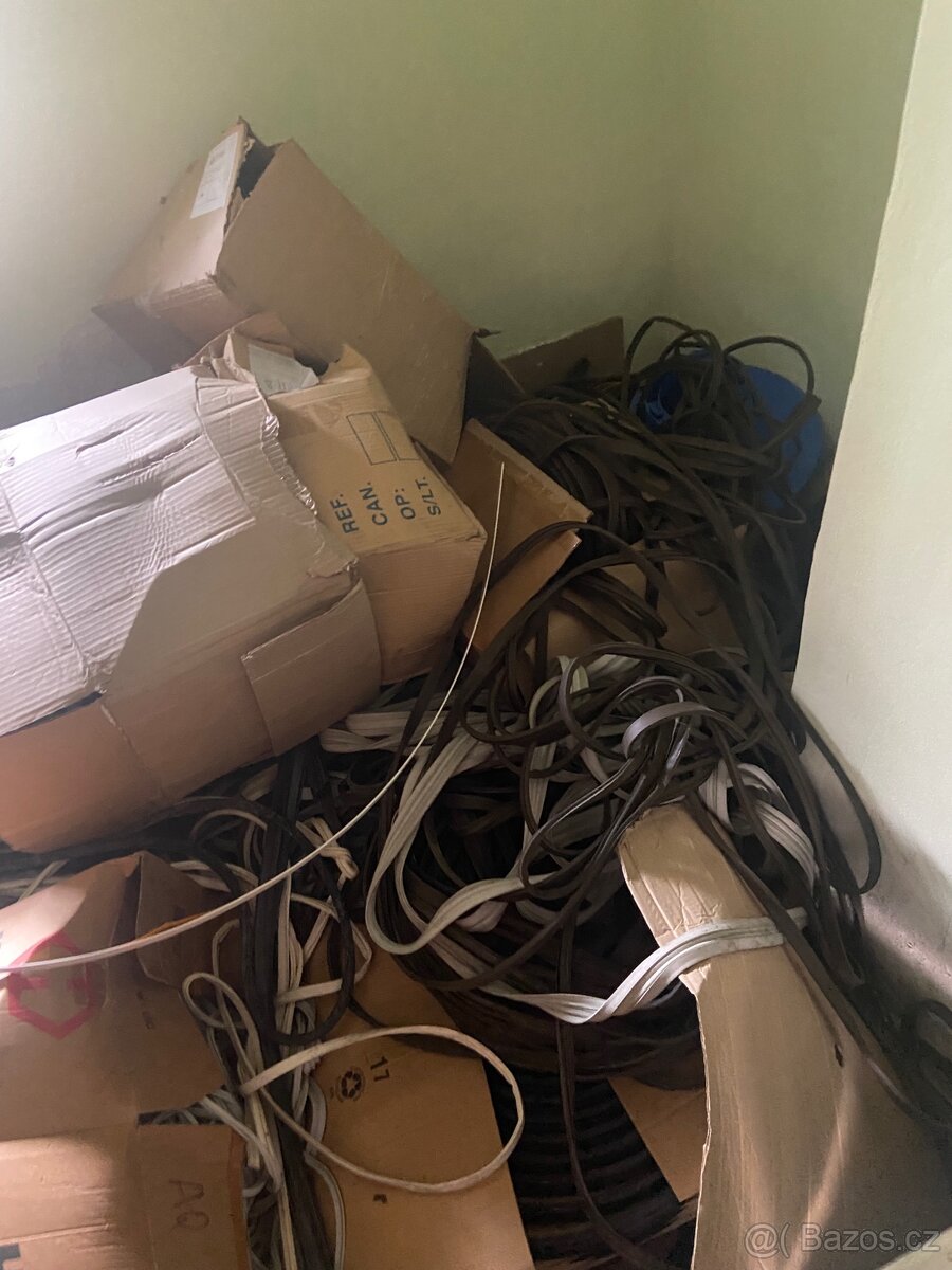 Okenní kování roto - 10