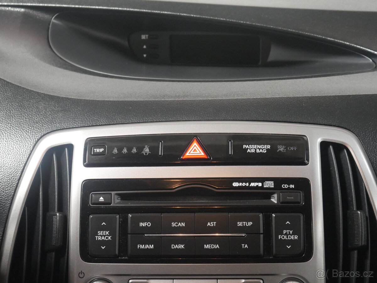 Hyundai I20 1.2i , 63 kW benzín, 2012 - 10