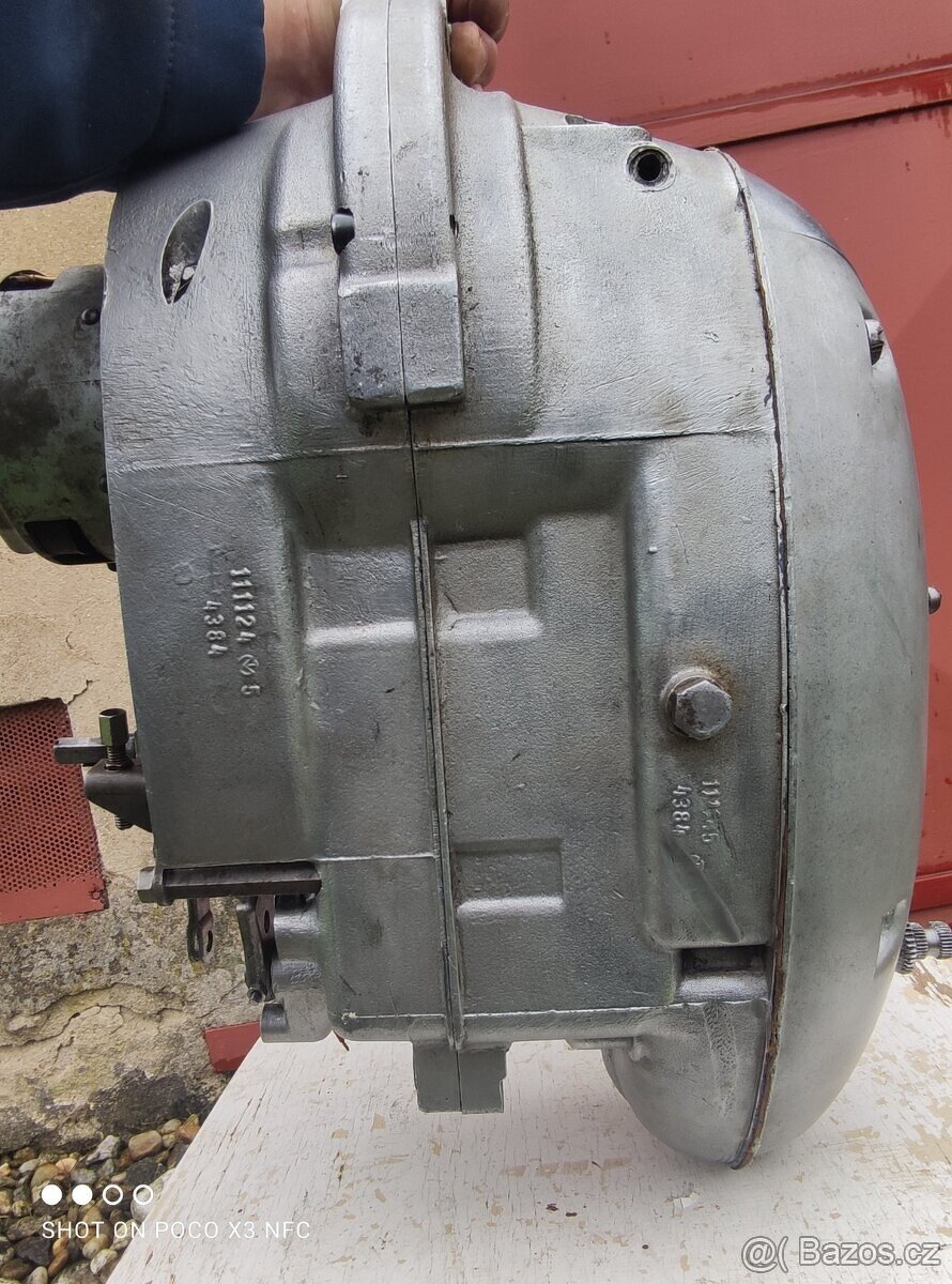 JAWA 250/353 - půlbuben - motor (bez karburátorru) - 10