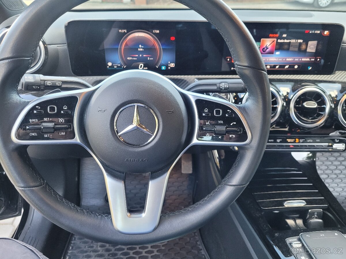 Mercedes A 177 - 10