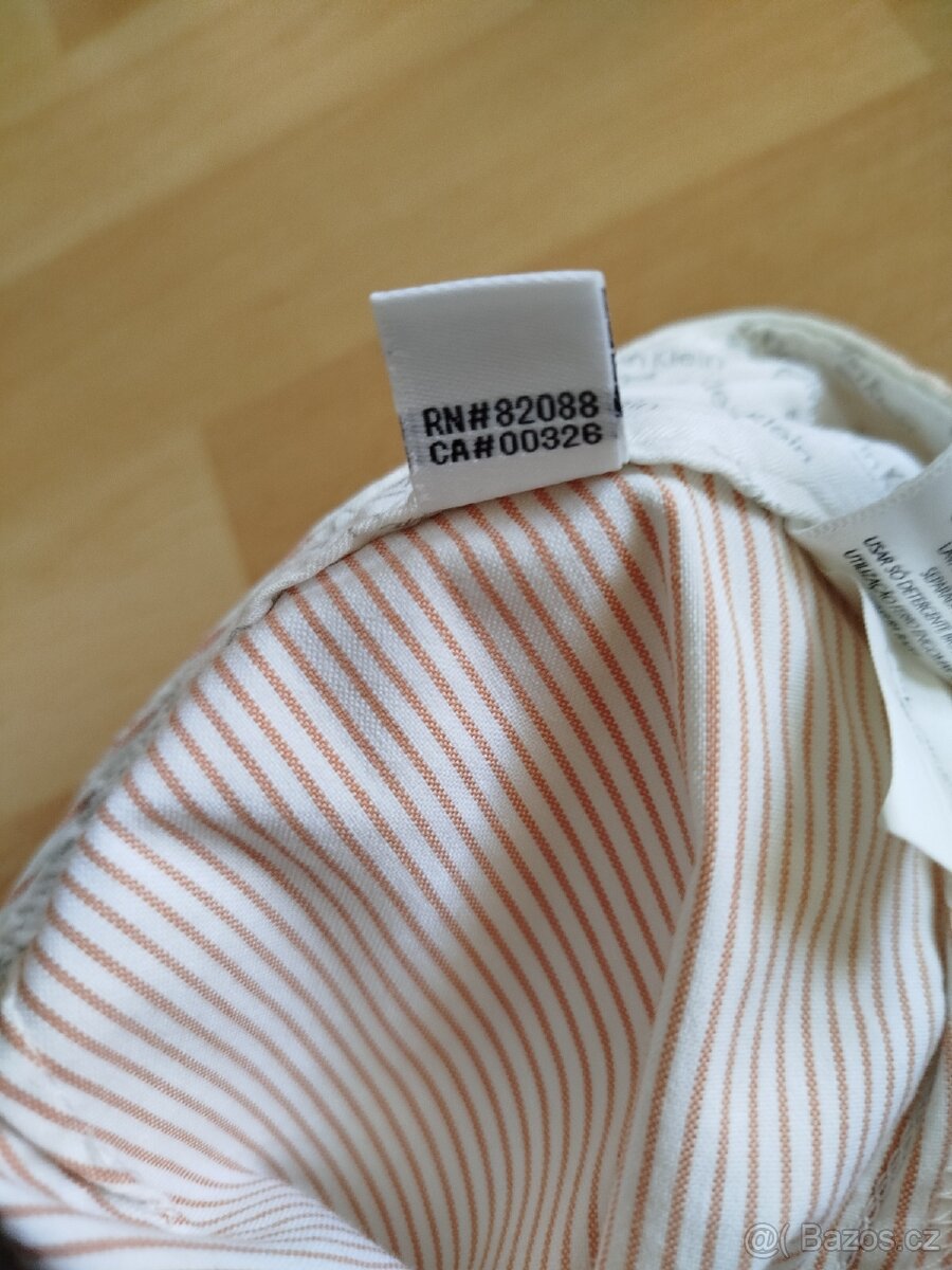 Šortky Calvin Klein, vel.36, top stav. - 10