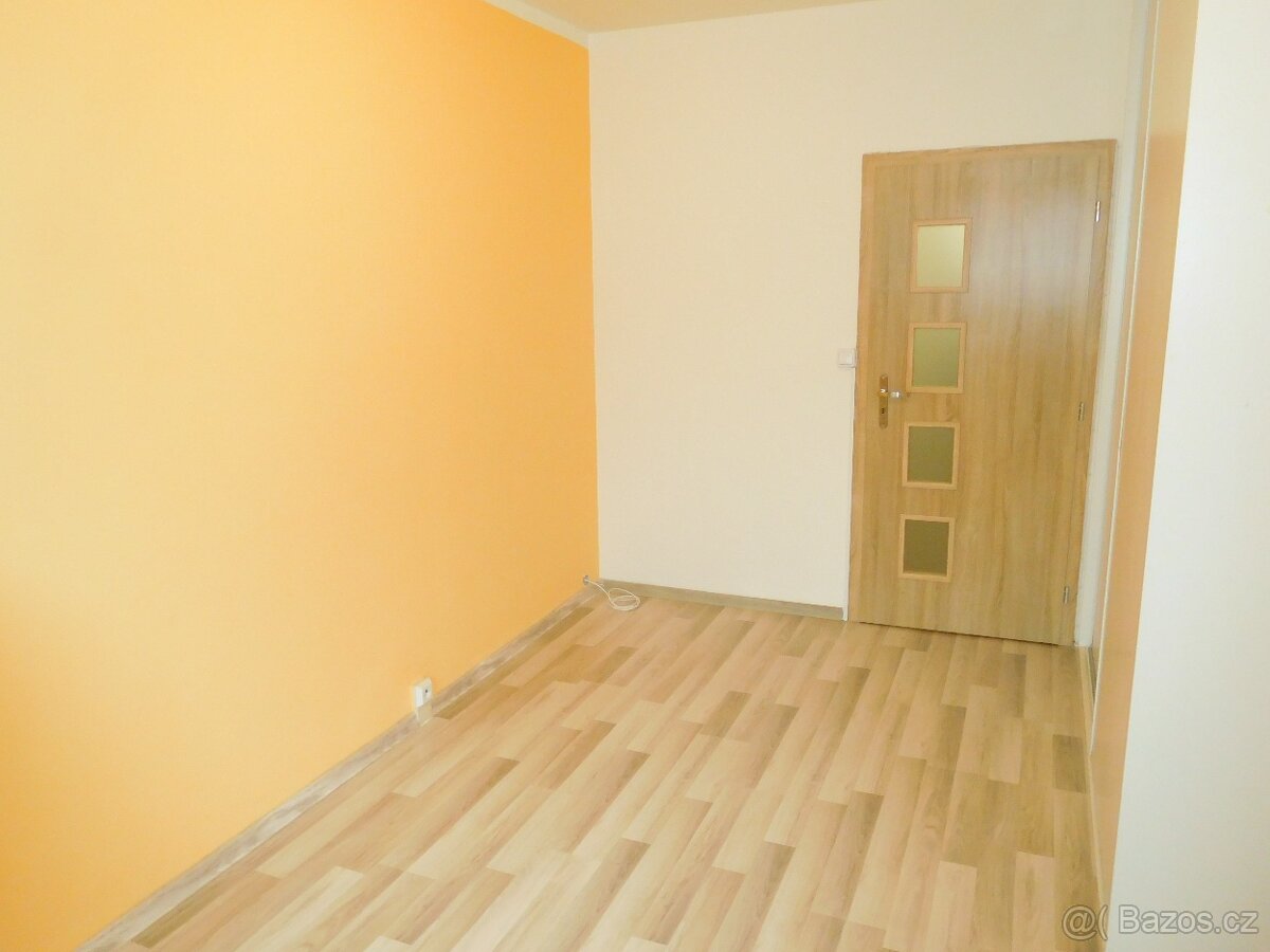 Nájem bytu 2+1 s balkónem ul.Harcovská - 10