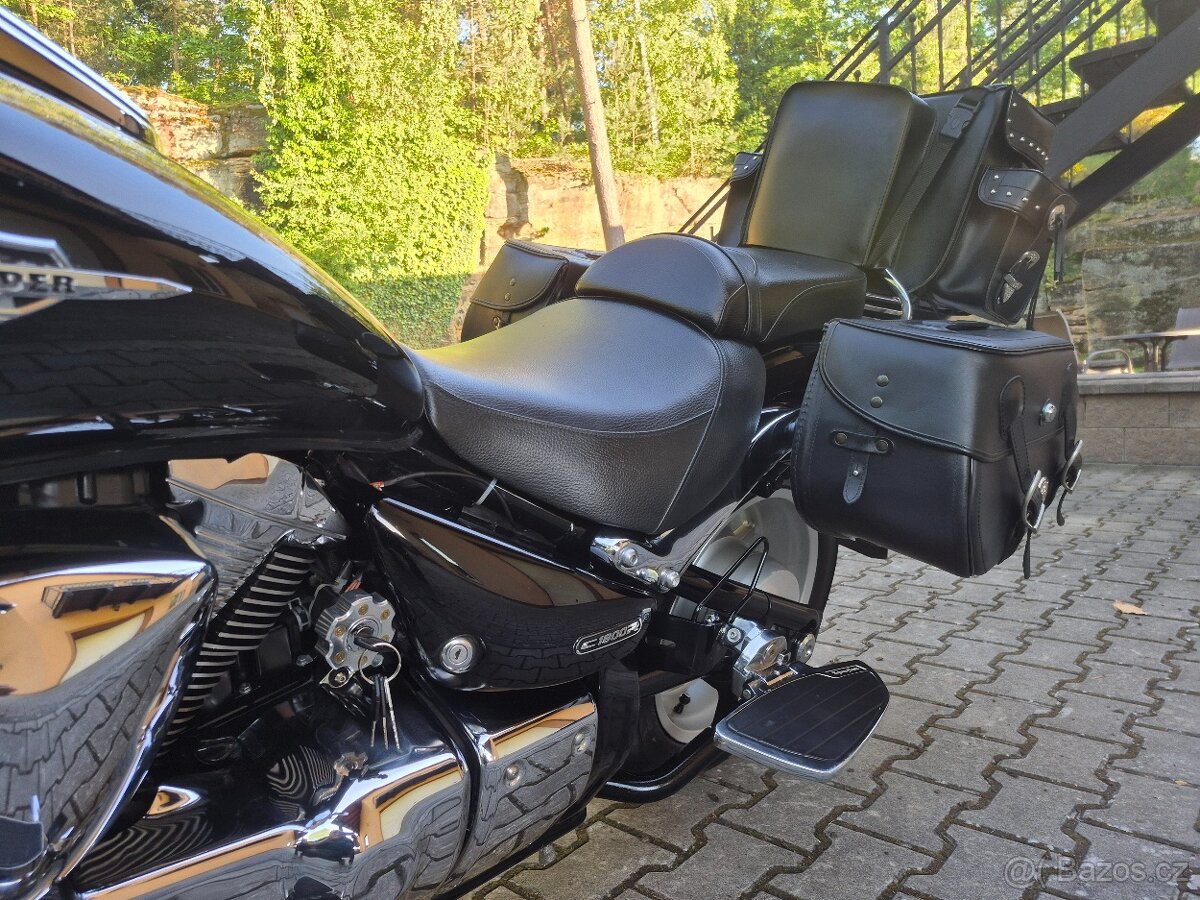 Suzuki Intruder C 1800 R - TOP STAV + VÝBAVA 229.000,- Kč - 10