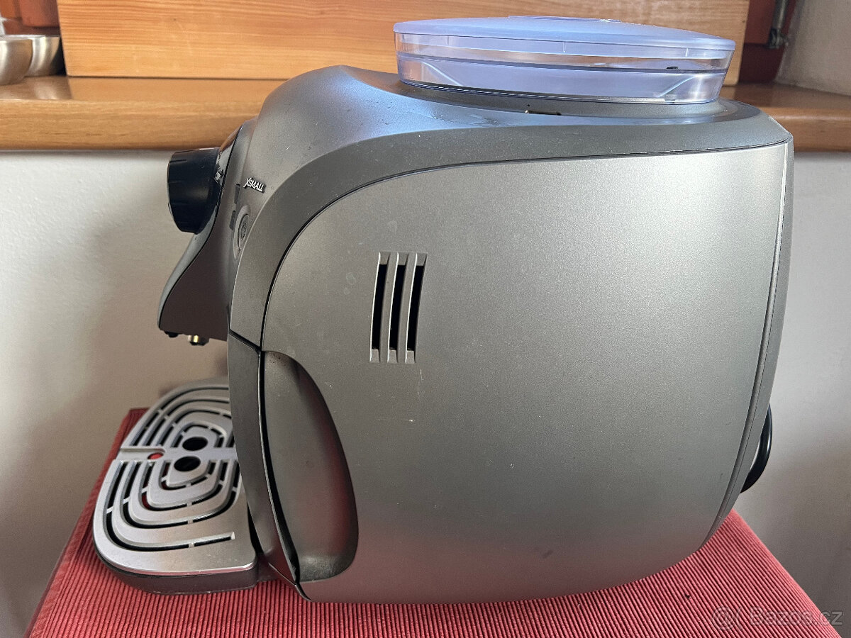 Automatický kávovar Saeco Xsmall HD 8743 - 10