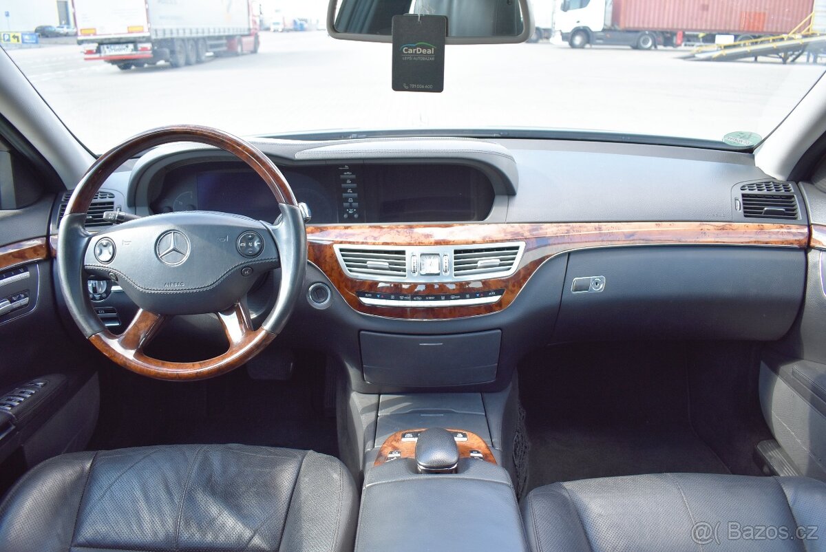 MERCEDES BENZ W221 S500 AMG 1 MAJITEL,HARMAN/KARDON,TOP STAV - 10