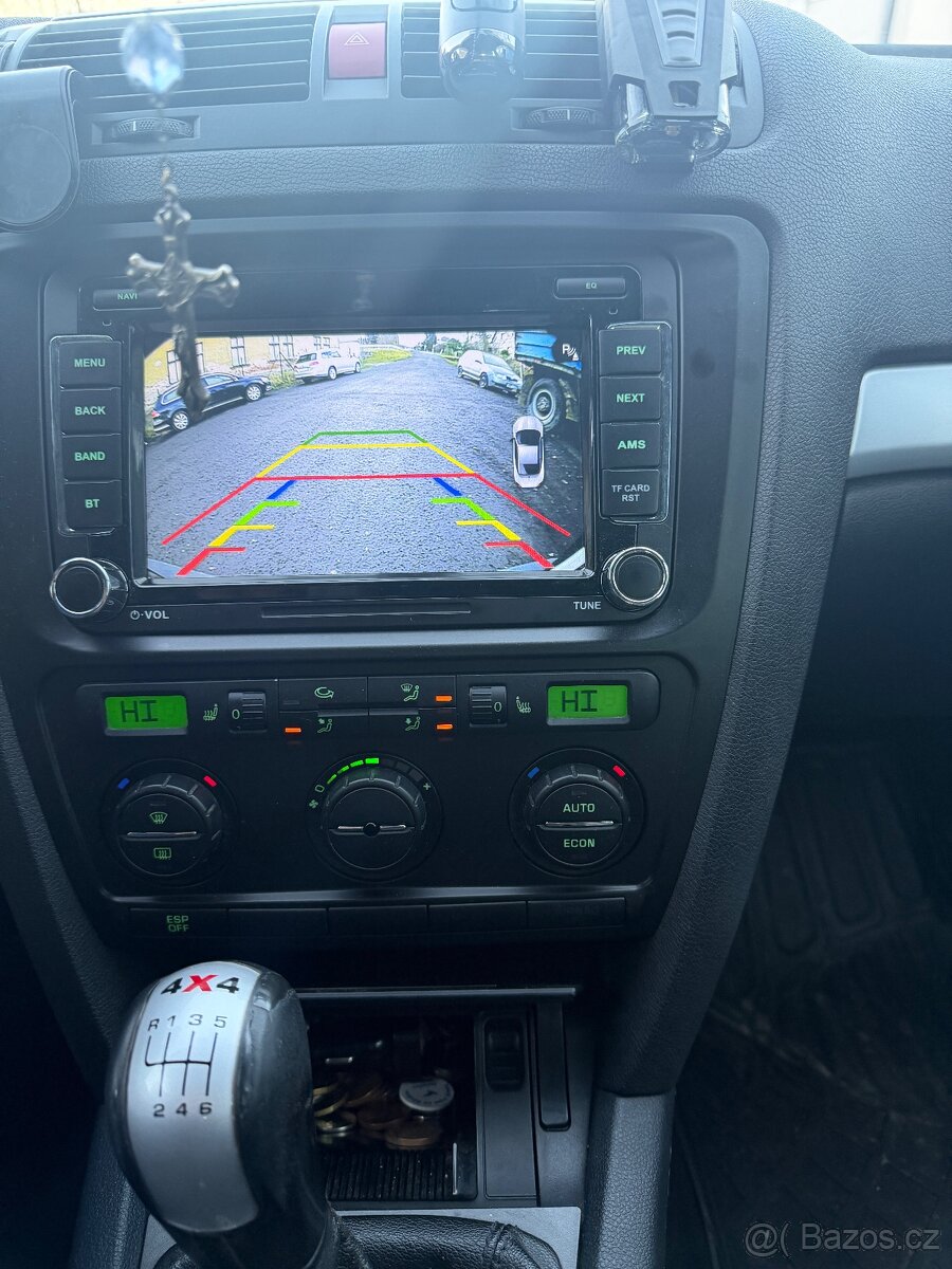 Škoda Octavia Scaut 2,0 103kw 4x4 (výměna) - 10