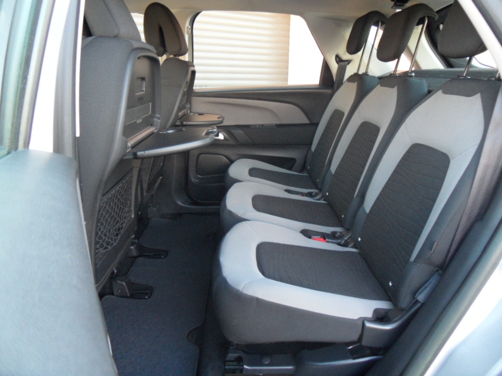 Citroen C4 Picasso 1.6 HDi,1.maj.serv. kn.nové rozvody - 10