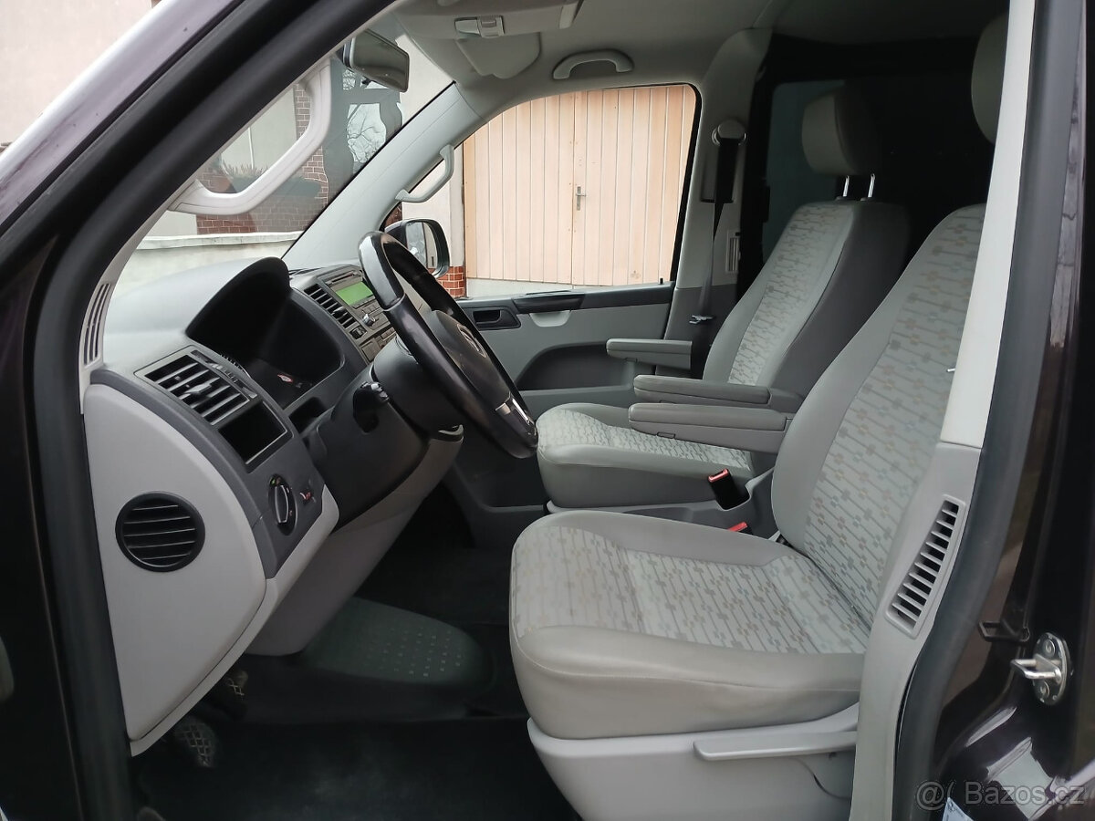 VW CARAVELLE T5.1,AC,8míst,161tkm,CEBIA,TZ,1.maj,DPH - 10