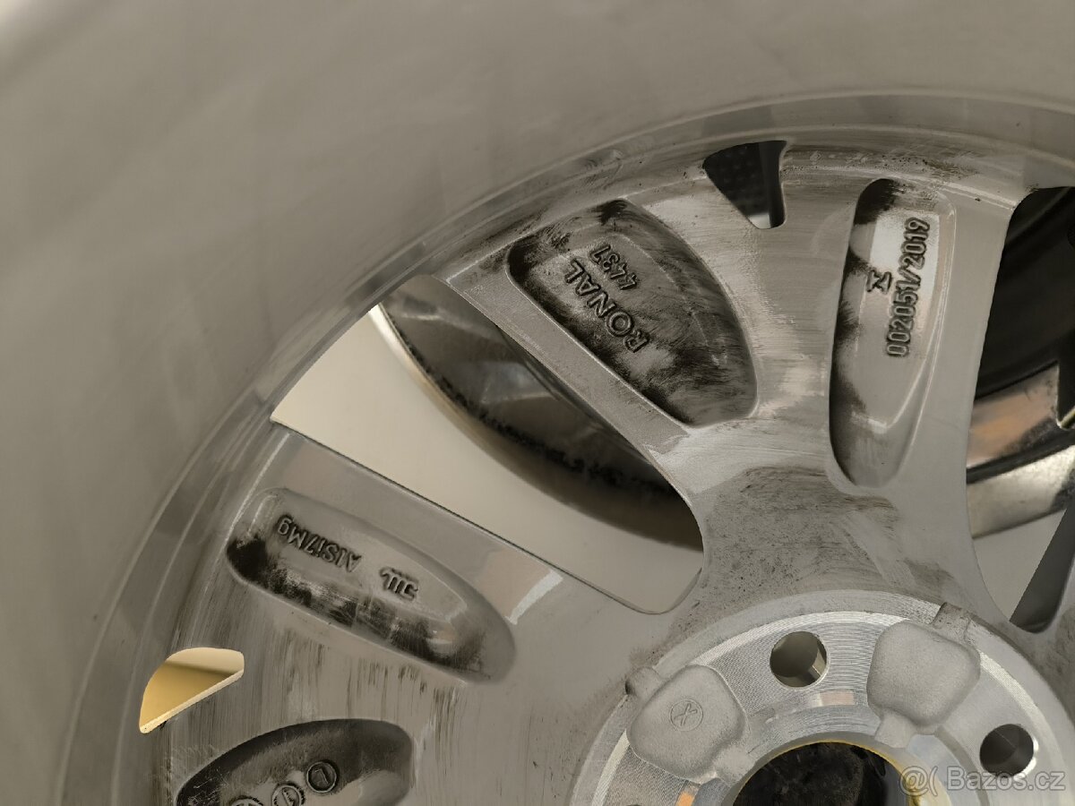 ALU kola VW Golf 8 Octavia 5x112 r17 Originál,zimní pneu 99% - 10