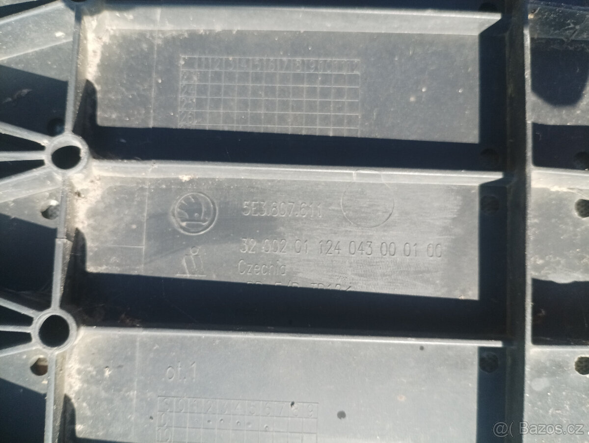 octavia 4 přední nárazník - 10