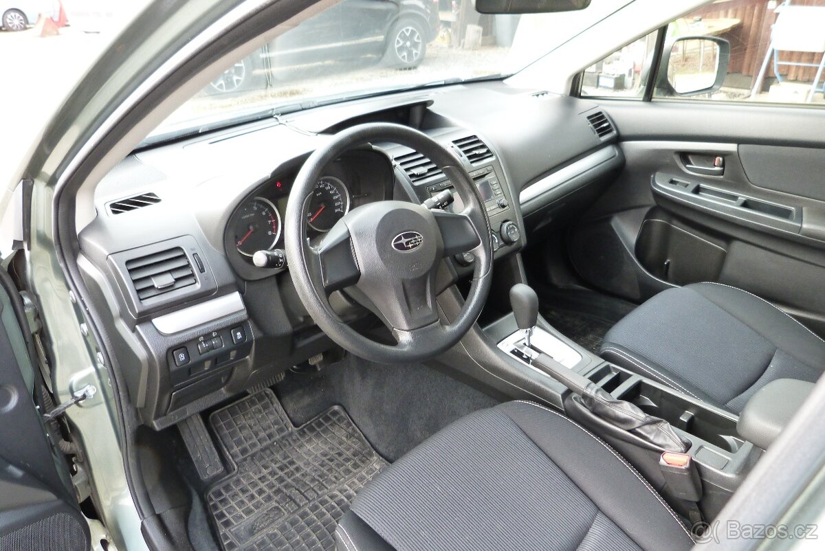 Subaru XV 2.0i automat - 10