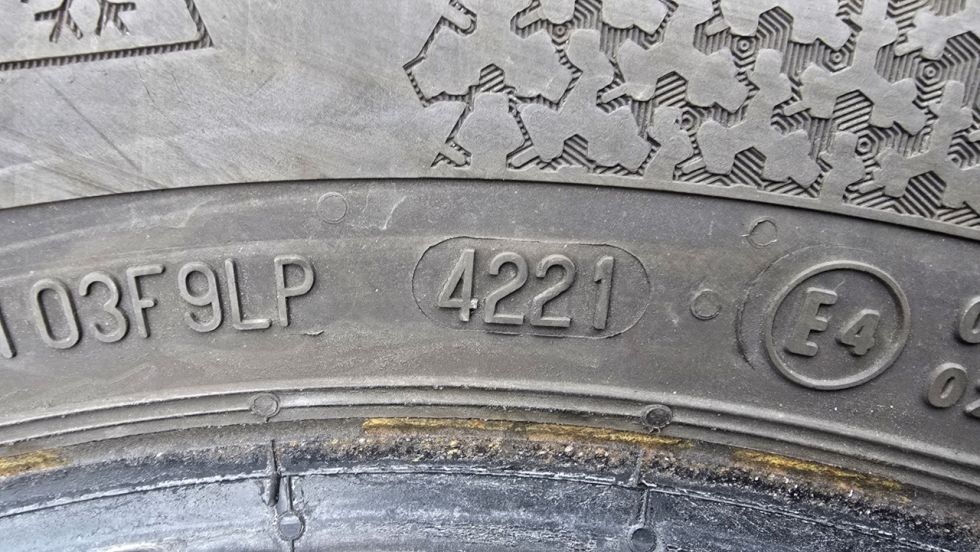 Zimní pneu 195/65/15 Continental - 10