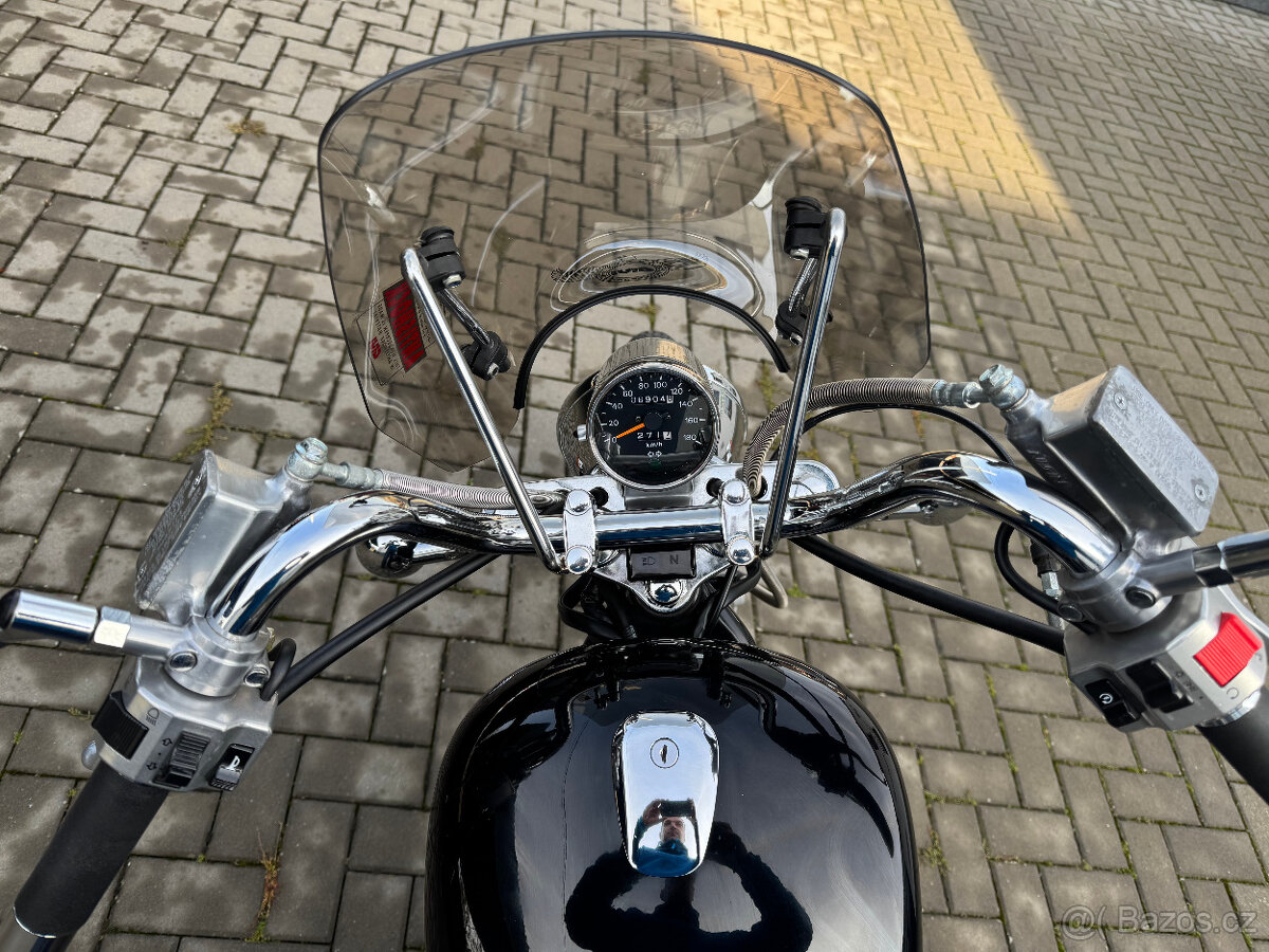 Suzuki VS 600 GLU Intruder - 10