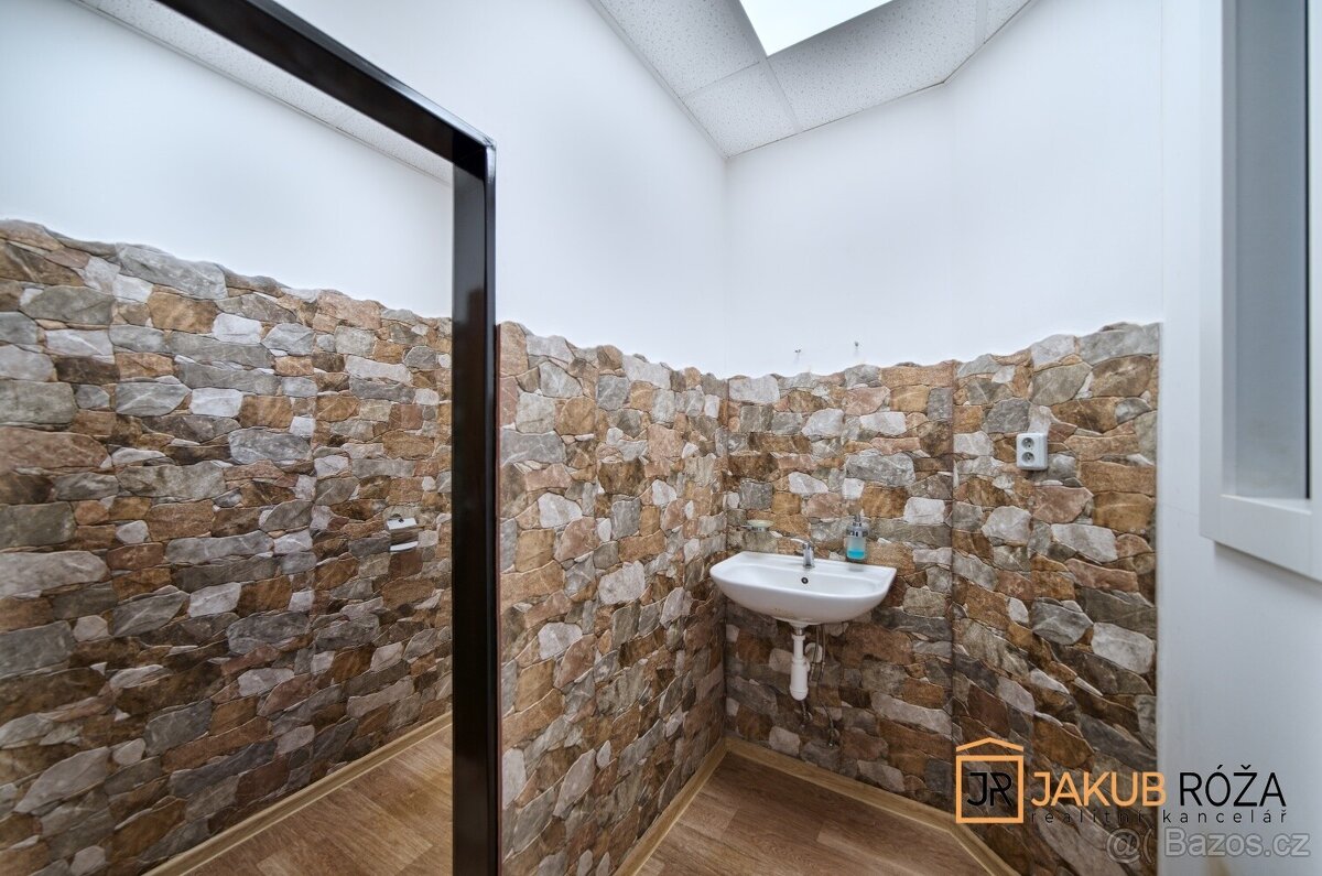 Pronájem kanceláře 159 m² - 10