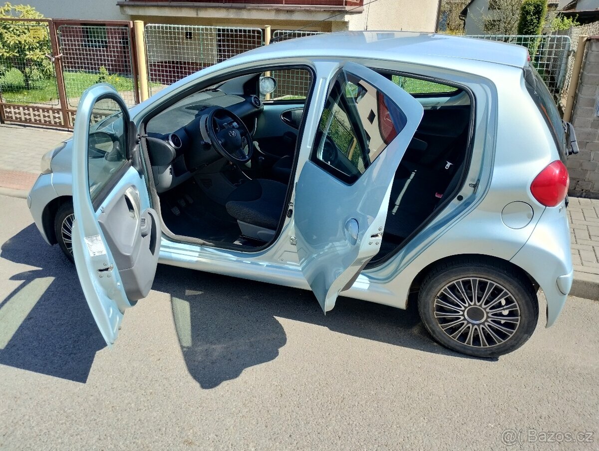 Toyota aygo - 10