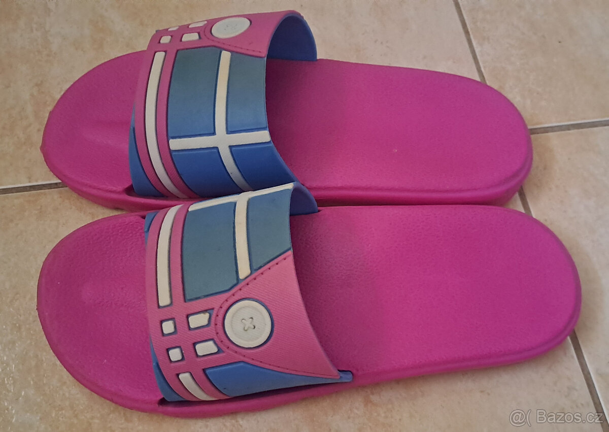 Nazouvací boty a vložky14+14,5+15+16,5+17,5+18,5+19+20+21+23 - 10