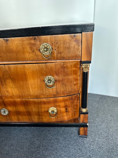 Komoda biedermeier hezký model. - 10