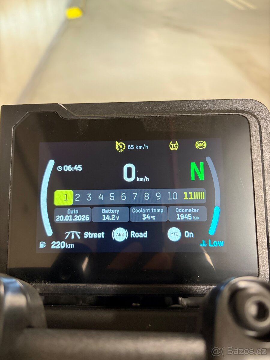 Husqvarna Vitpilen 401 - 10