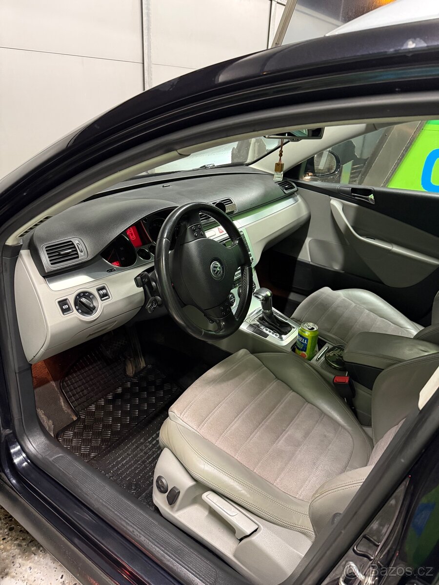 Volkswagen Passat 2.0 TDI 125Kw - 10