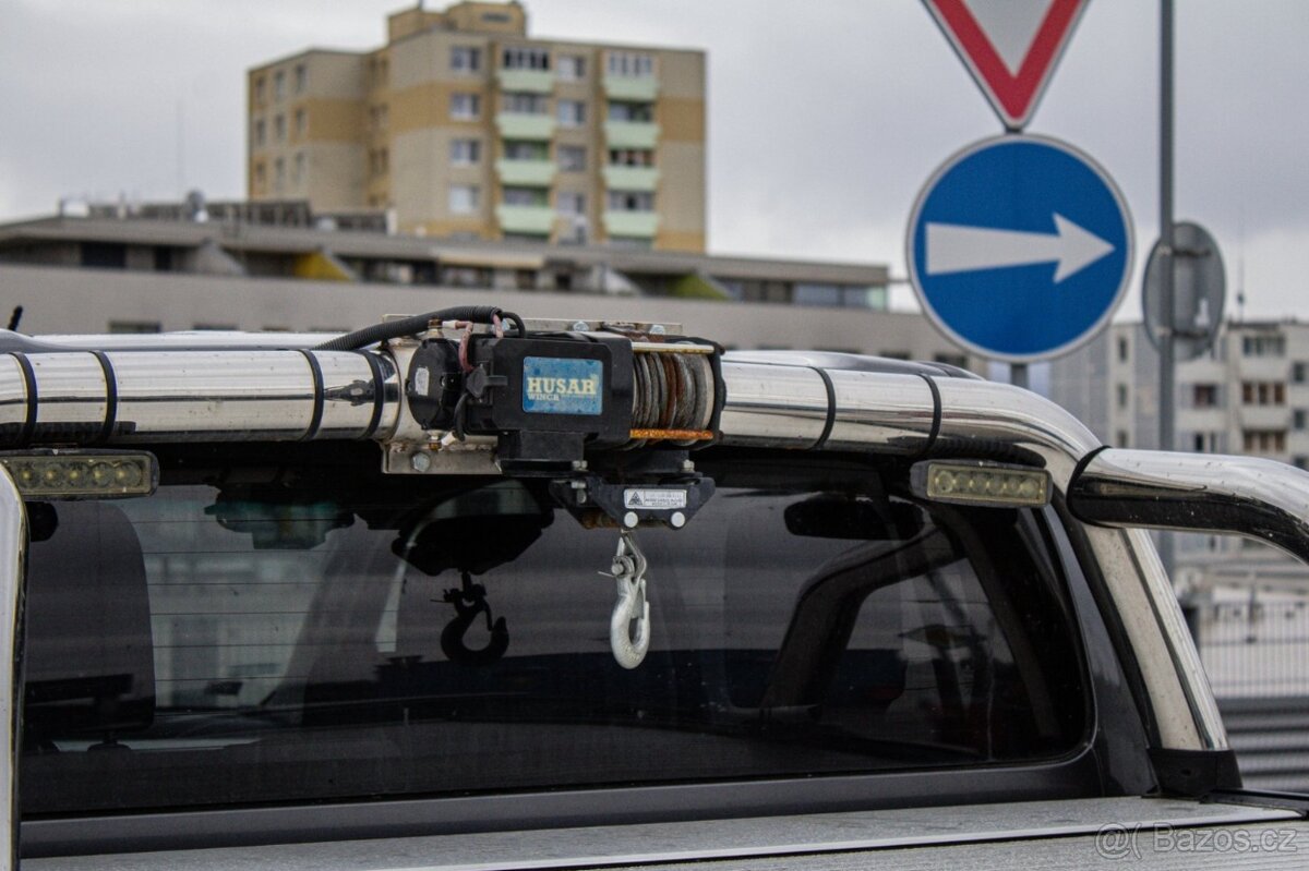 Toyota Hilux 2.4 D-4D Active A/T | 4x4 | - 10