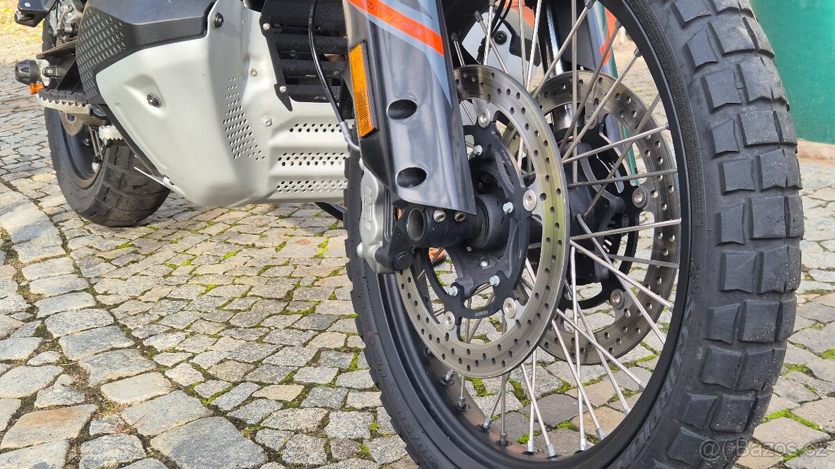 KTM 890 Adventure - 10