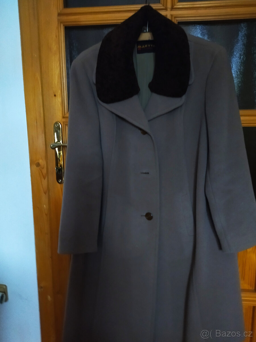 Dubeňák,dámské rifle, bundy,límce kožeš.čepice,kloboučky - 10