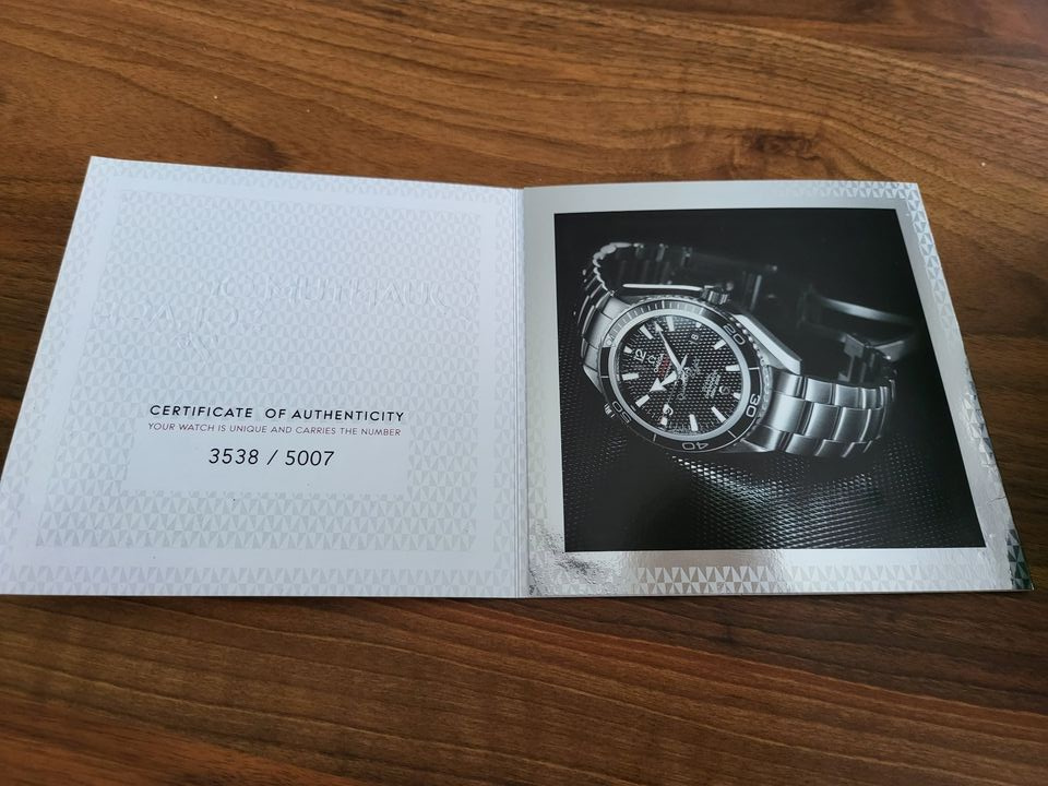 Omega Seamaster Planet Ocean edice James Bond 007 - 10