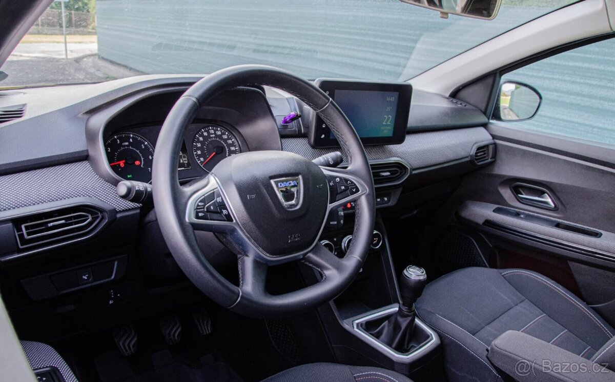 Dacia Jogger 1.0 TCe 110k Extreme 7 miest - 10