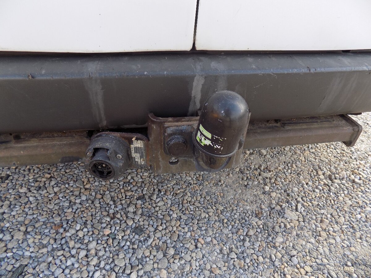 Ford Transit 2.2 TDCI 63 KW SWB 260 TAŽNÉ - 10