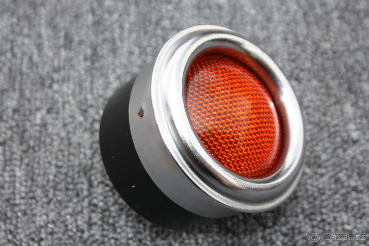 Tatra 87 nebo Tatra 600 Tatraplán - zadní světlo - 10