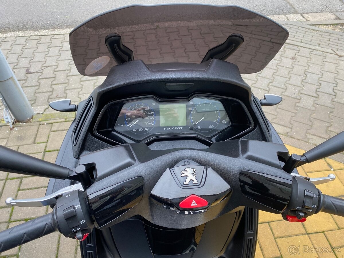 Peugeot Metropolis 400 - Black Edition Top - 10